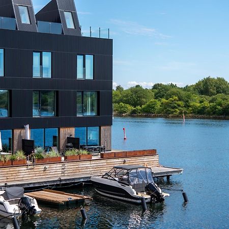 Sanders Pier - Fantastic 3-Bedroom Townhouse With Balcony Terrace コペンハーゲン エクステリア 写真
